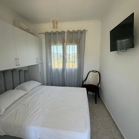 Guest house Lalez Hoxha 3*