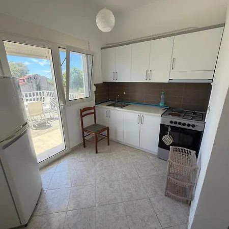 Guest house Lalez Hoxha Fushe-Drac
