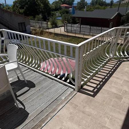 Guest house Lalez Hoxha 3*